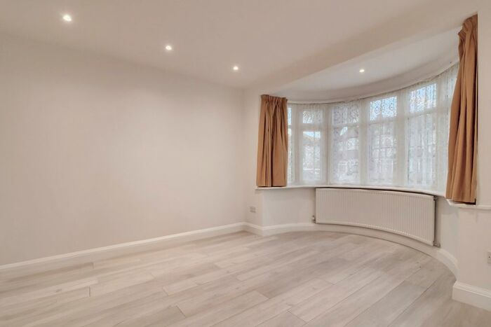 3 Bedroom Terraced House To Rent In Kenmore Avenue, Harrow, HA3