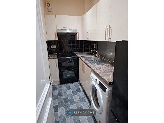 2 Bedroom Flat To Rent In Crescent Road, Sheffield, S7