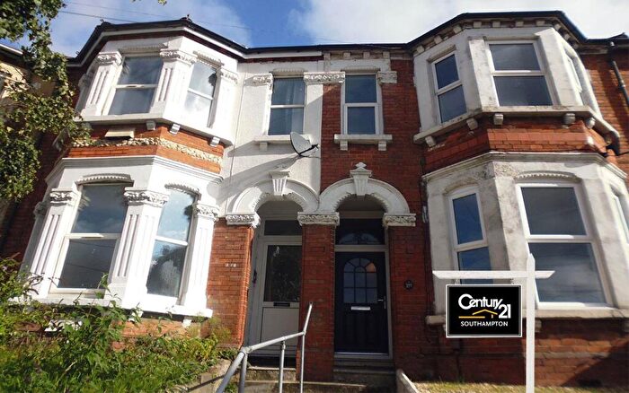 Flat To Rent In |Ref: |, Millbrook Road West, Southampton, SO15
