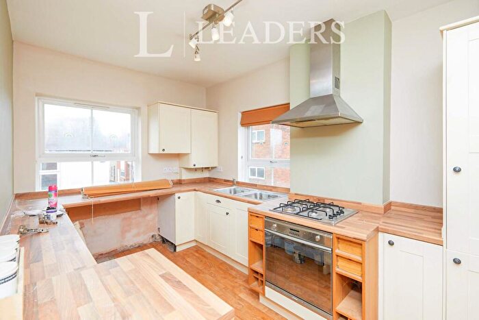 2 Bedroom Flat To Rent In George Street, DE55