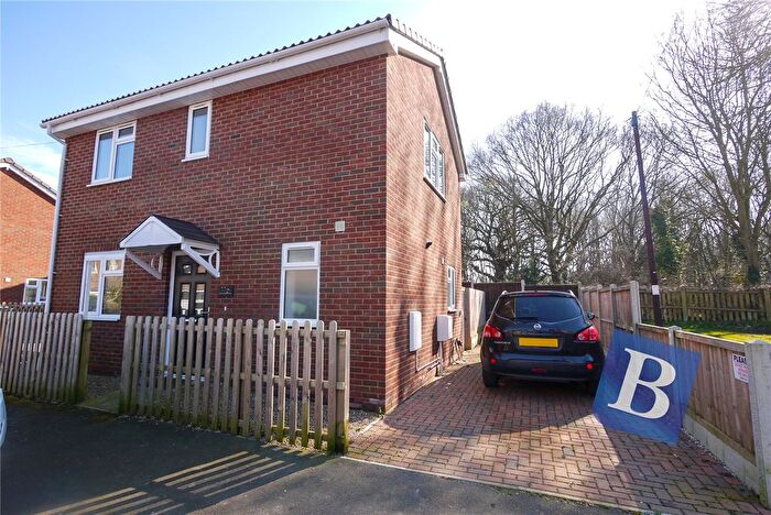2 Bedroom Detached House To Rent In Bournebridge Close, Hutton, Brentwood, Essex, CM13