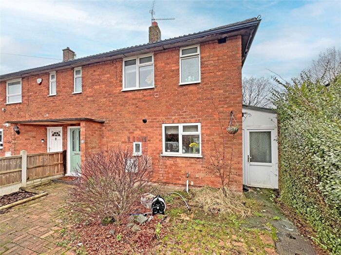 3 Bedroom Semi-detached House For Sale In Mosclay Road, St. Georges, Telford, Shropshire, TF2