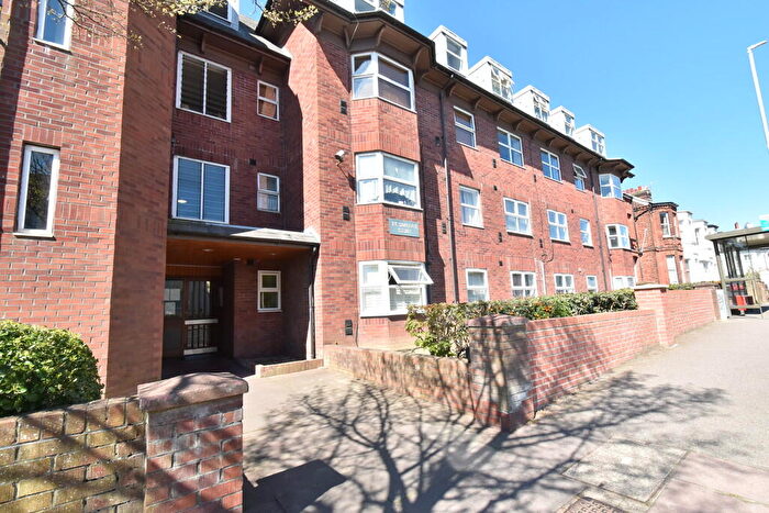 2 Bedroom Flat To Rent In Ditchling Road, Brighton, BN1