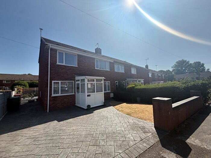 2 Bedroom House To Rent In Hereward Close, Shirebrook, NG20