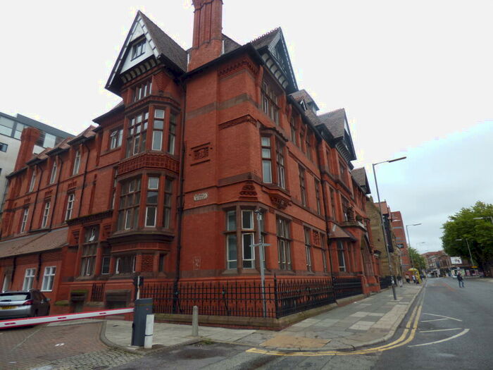 2 Bedroom Apartment To Rent In The Symphony, Stowell Street. Liverpool., L7