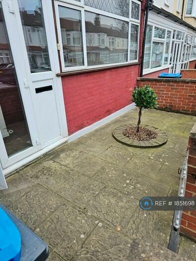3 Bedroom Terraced House To Rent In Hamilton Road, Thornton Heath, CR7