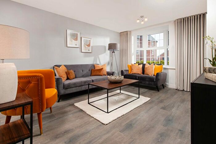 3 Bedroom Semi Detached House For Sale In Salhouse Road, Sprowston, Norwich, NR13