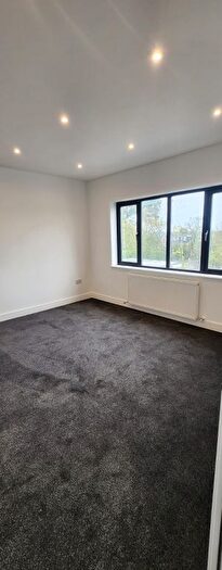 7 Bedroom Semi-Detached House To Rent In Netherlands Road, Barnet, EN5