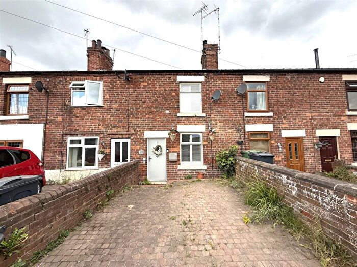 2 Bedroom Cottage For Sale In Derby Road, Lower Kilburn, Belper, DE56