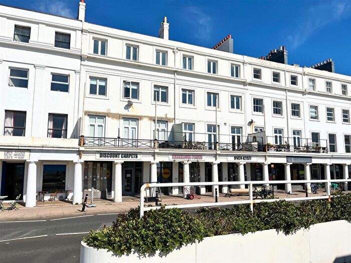 2 Bedroom Flat For Sale In Marina, St Leonards, TN38