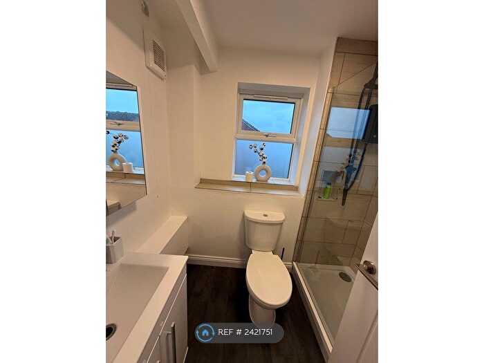 1 Bedroom Semi-Detached House To Rent In Alburgh Close, Bedford, MK42