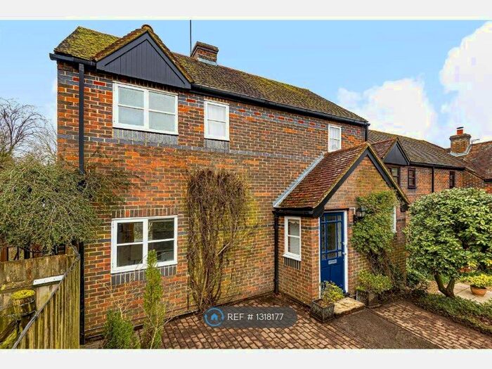 2 Bedroom Detached House To Rent In Old Bakery Mews, Albury, Guildford GU5