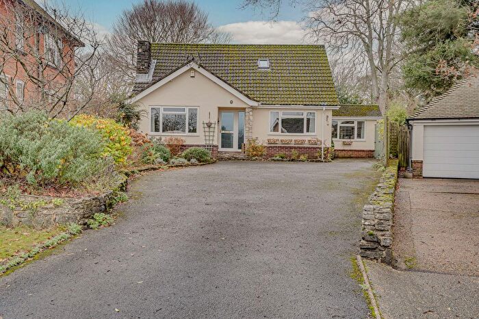 4 Bedroom Property For Sale In Parklands Close, Chandler's Ford, Hampshire, SO53