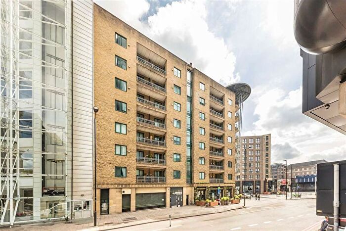 2 Bedroom Flat For Sale In Mansell Street, London, E1