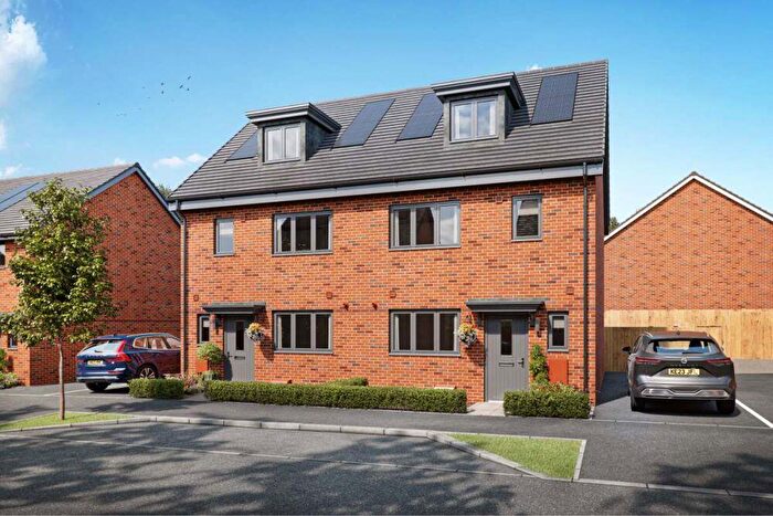 3 Bedroom Semi Detached House For Sale In Perrybrook Road, Brockworth, GL3