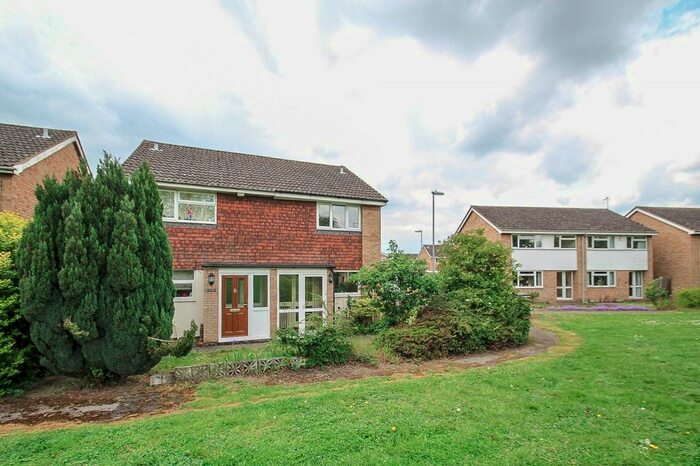 2 Bedroom Semi-Detached House To Rent In Abbots Close, Cambridge, CB4