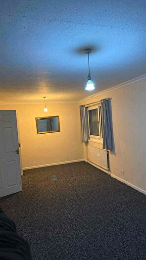 2 Bedroom Flat To Rent In Abbey Court, Coventry, CV3