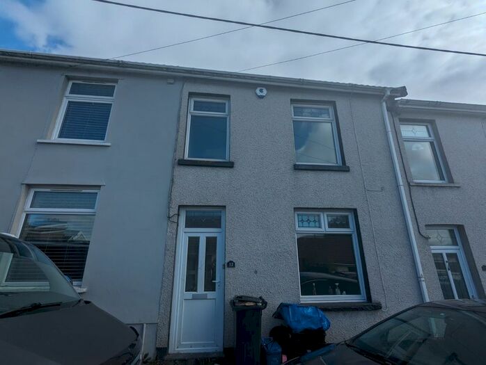 3 Bedroom Property To Rent In Corporation Street, Merthyr Tydfil, CF47