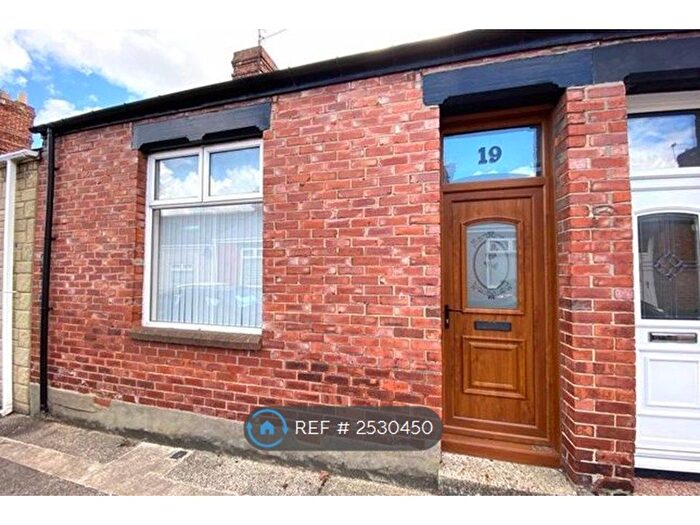 2 Bedroom Bungalow To Rent In Kitchener Street, Sunderland, SR4