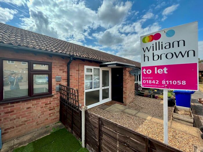 1 Bedroom Bungalow To Rent In Roebuck Drive, Lakenheath, Brandon, IP27