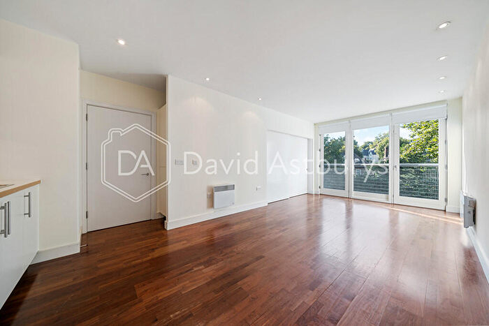 2 Bedroom Apartment To Rent In Crouch End Hill, Crouch End, London, N8