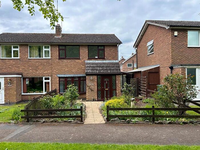 3 Bedroom Semi-Detached House For Sale In Portland Walk, Oadby, Leicester, LE2