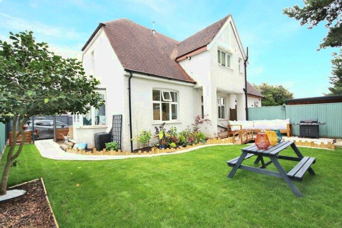 1 Bedroom Apartment To Rent In Ocean Drive, Ferring, Worthing, BN12