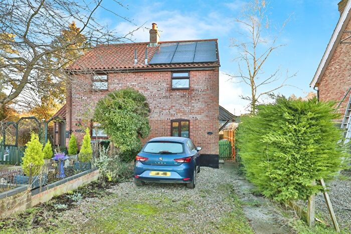 1 Bedroom Semi-Detached House For Sale In Bridge Lane, Saham Hills, Thetford, IP25