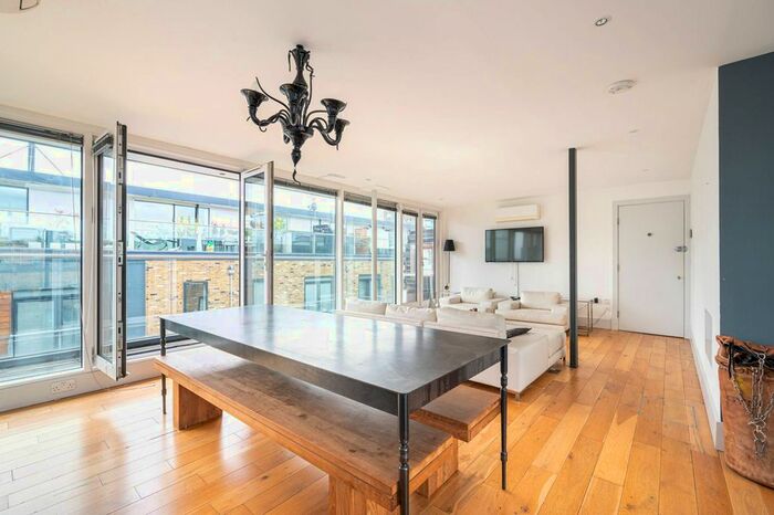 1 Bedroom Flat To Rent In Rufford Mews, Islington, London, N1