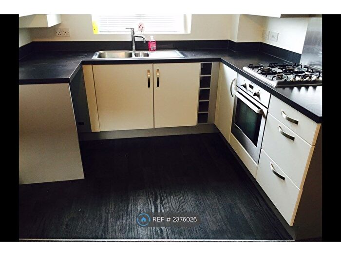 1 Bedroom Flat To Rent In Cornmill Drive, Bolton, BL4