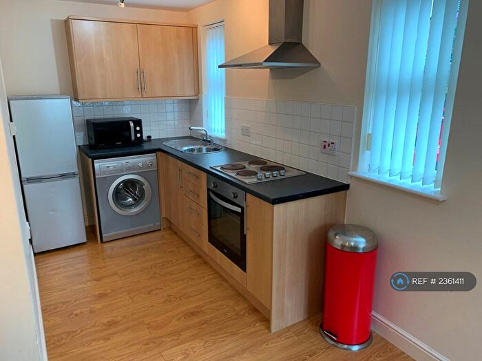 1 Bedroom Flat To Rent In Newland House, Leeds, LS6