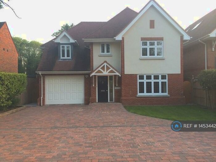 6 Bedroom Detached House To Rent In Dukes Wood Drive, Gerrards Cross, SL9