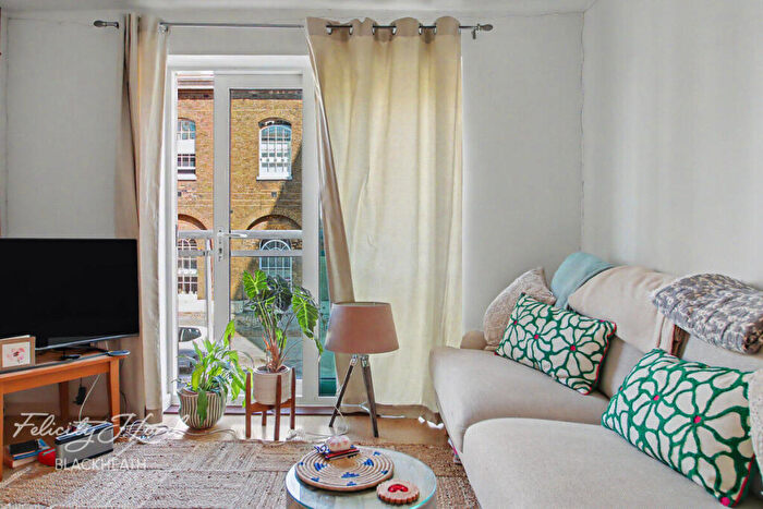 1 Bedroom Flat To Rent In Hopton Road, London, SE18