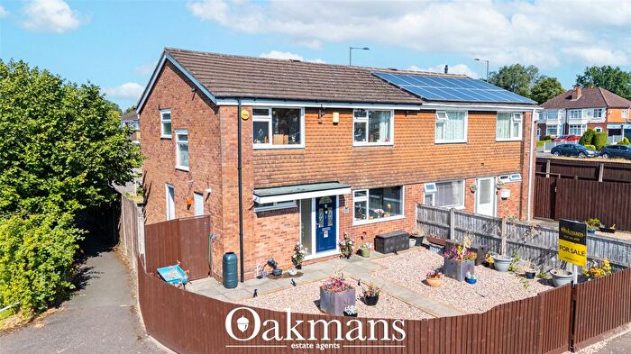 4 Bedroom Semi-Detached House For Sale In Rainford Way, Birmingham, B38