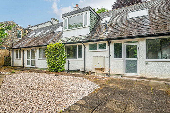 2 Bedroom Apartment For Sale In Yewgarth Flat, New Road, Windermere, LA23