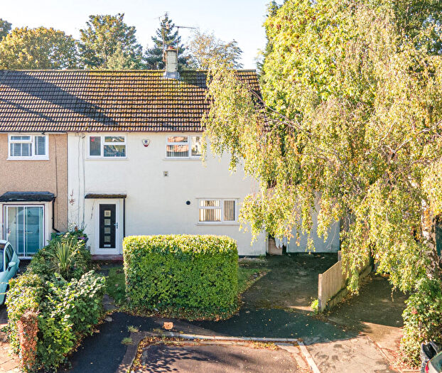 3 Bedroom Semi Detached House For Sale In Stoulton Grove, Brentry, BS10