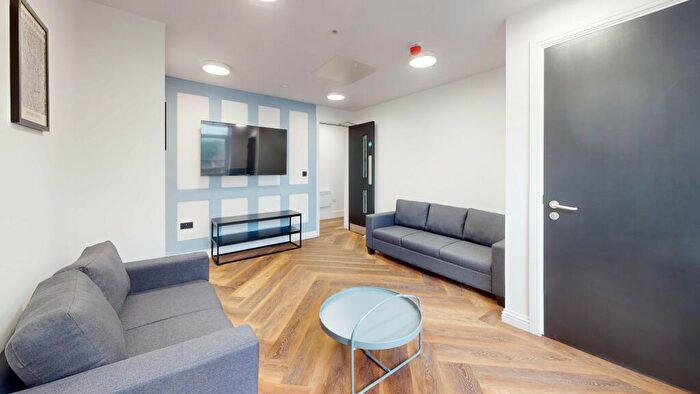 6 Bedroom Flat To Rent In Thurloe Street, M14