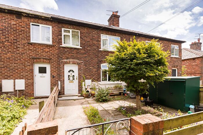 3 Bedroom Terraced House For Sale In Heath Lane, Chester, CH3