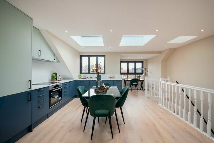 2 Bedroom Flat For Sale In Lindley Road, London, E10
