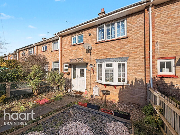 3 Bedroom Terraced House For Sale In Stanes Road, Braintree, CM7