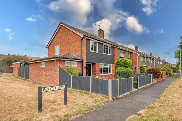 3 Bedroom Semi-Detached House For Sale In Booth Way, Little Paxton, St. Neots, Cambridgeshire, PE19