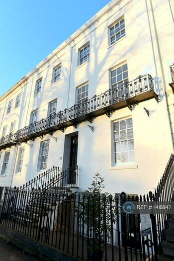 3 Bedroom Flat To Rent In Dormer Place, Leamington Spa, CV32