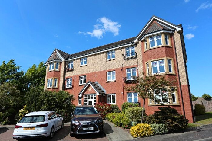 3 Bedroom Flat To Rent In Craigend Park, Liberton, Edinburgh, EH16
