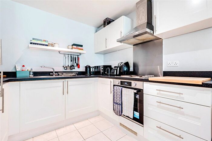 2 Bedroom Flat To Rent In Lawrie House, Wimbledon, SW19