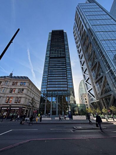 1 Bedroom Flat For Sale In One Bishopsgate Plaza, Houndsditch, Liverpool Street, London, EC3A