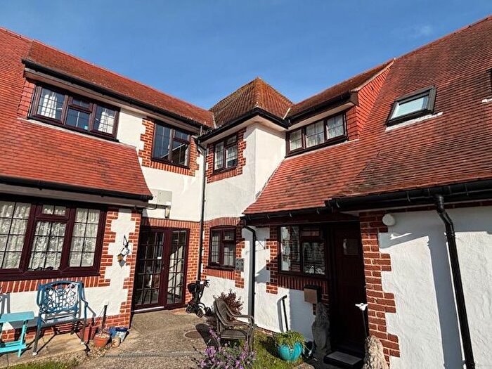 1 Bedroom Property For Sale In The Willows, Manor Farm Court, Selsey, PO20
