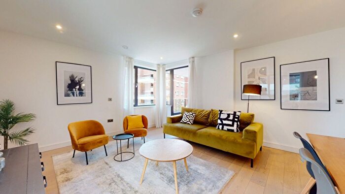 3 Bedroom Flat To Rent In Cremer Street, London, E2