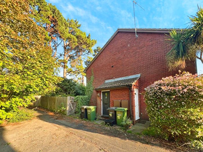 1 Bedroom Terraced House To Rent In Tamar Gardens, West End, Southampton, SO18