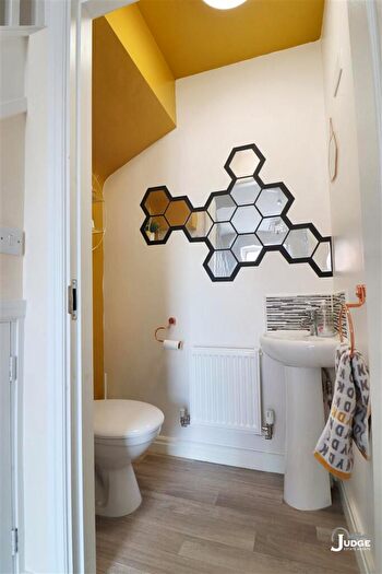 3 Bedroom Semi-Detached House For Sale In Castle Hill Road, Anstey, Leicester, LE7
