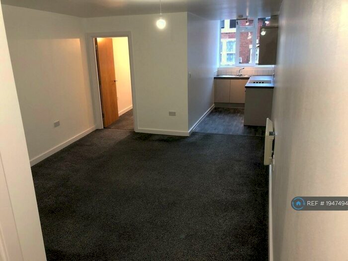 1 Bedroom Flat To Rent In Outram Street, Sutton-In-Ashfield, NG17